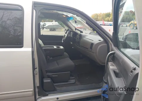 2010 Chevrolet Silverado 1500 Ls from USA, damaged, VIN 1GCSCREA0AZ144604